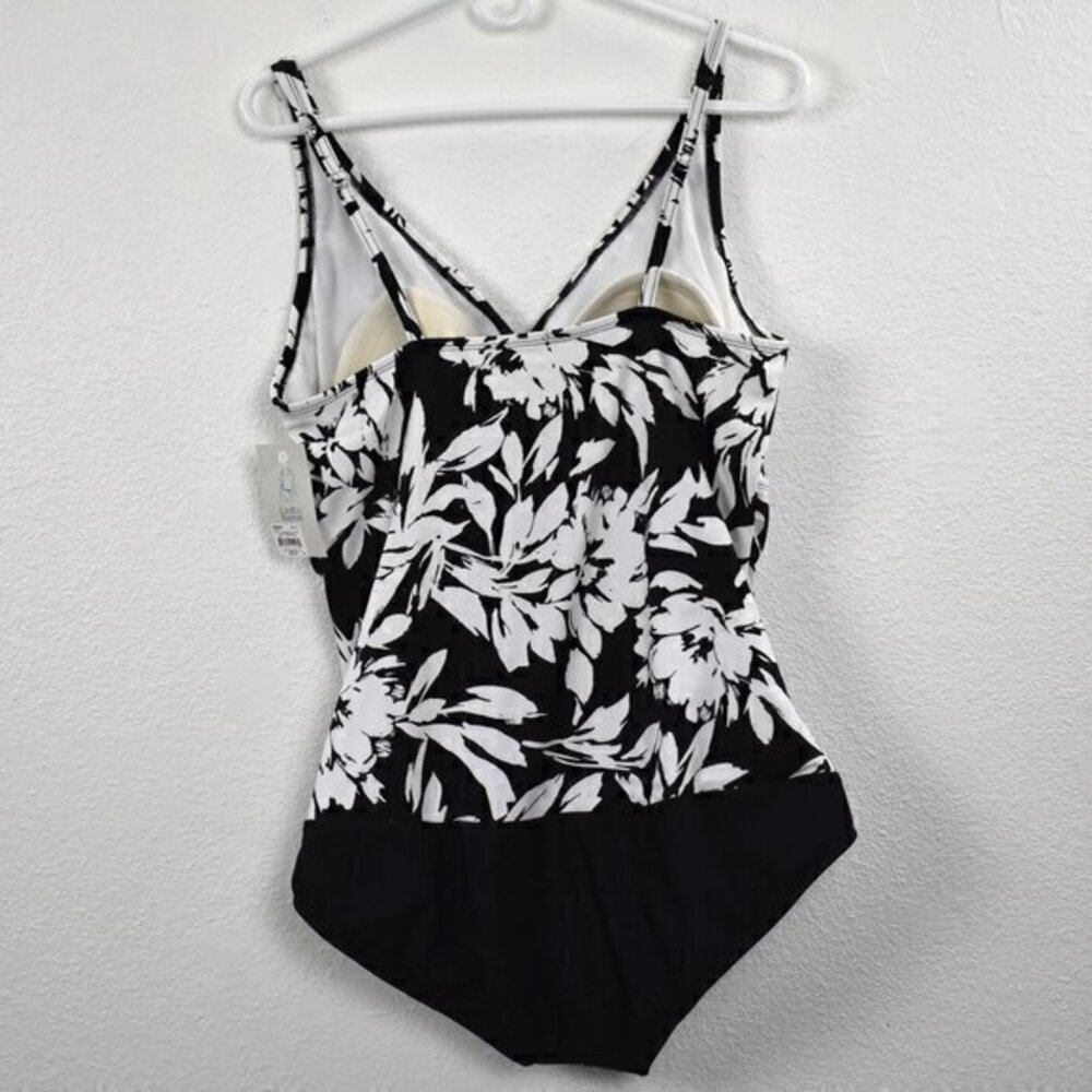 Croft & Barrow One Piece Tummy Control Swim Suit New with Tags Size 20 - Picture 3 of 5